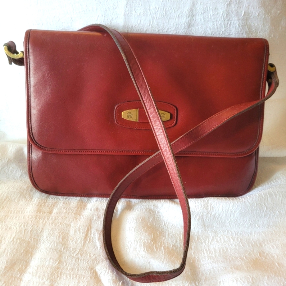 Vintage Etienne Aigner Leather Crossbody satchel brief in Oxblood red - Picture 2 of 16